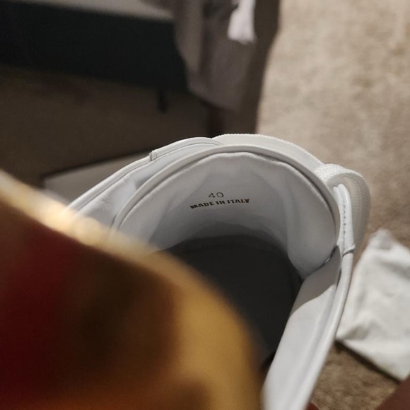 Versace - Picture 6 of 8